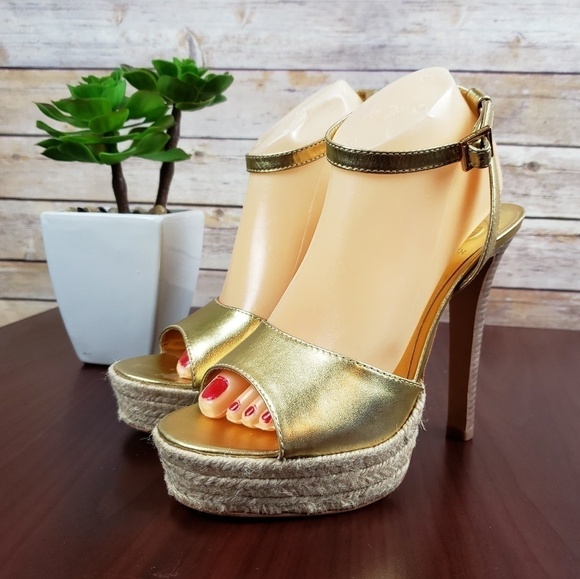 TORY BURCH Gold Platform Ankle Strap - Picture 1 of 6